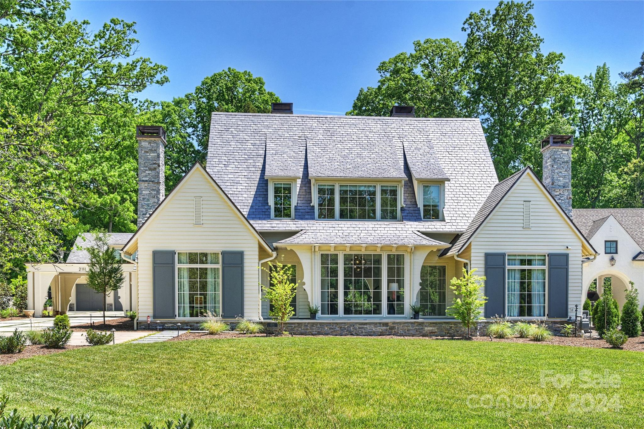 Photo of 2111 Ferncliff Road, Charlotte, NC 28211