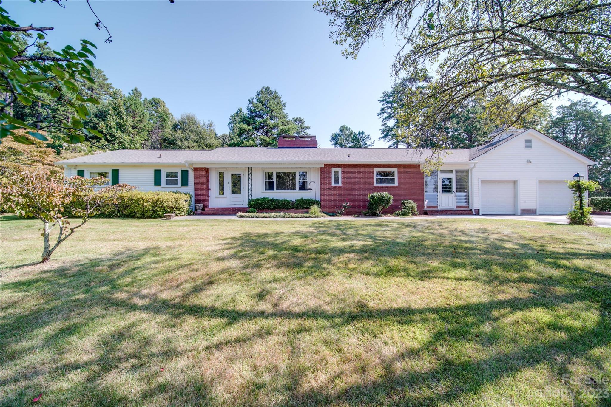 Photo of 1111 Stanley Lucia Road, Mount Holly, NC 28120