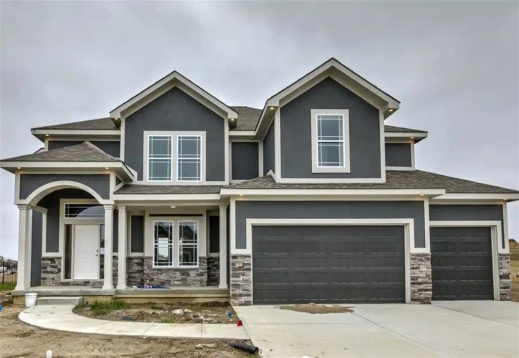 Photo of 2601 SW Summer Creek Place, Blue Springs, MO 64015