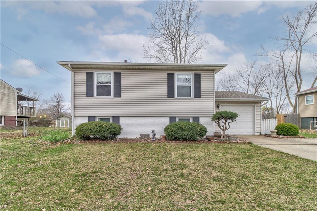Photo of 748 N Aztec Drive, Independence, MO 64056