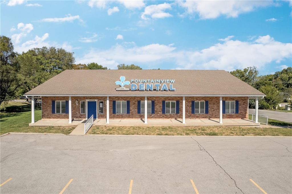 Photo of 10208 E State Route 350 Highway, Raytown, MO 64138