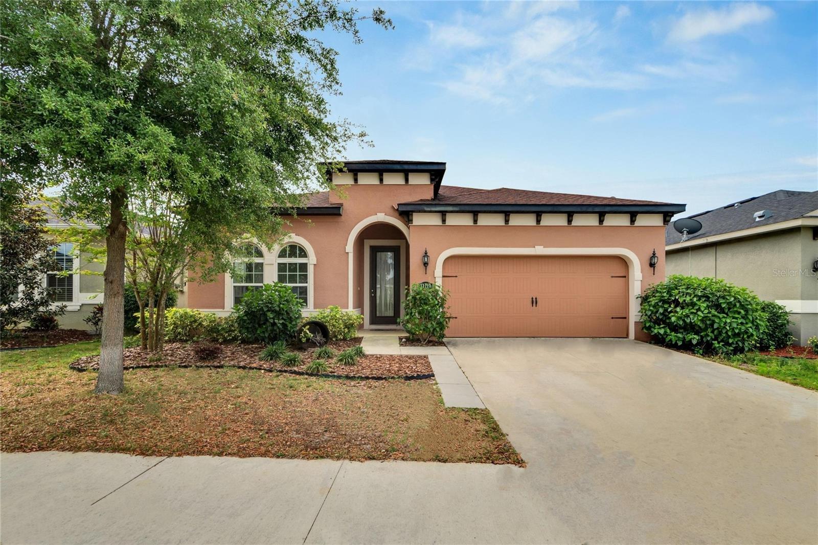 Photo of 11110 SPRING POINT CIRCLE, RIVERVIEW, FL 33579