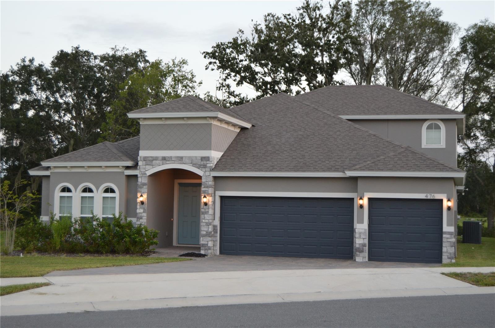 Photo of 476 AVILA PLACE, HOWEY IN THE HILLS, FL 34737
