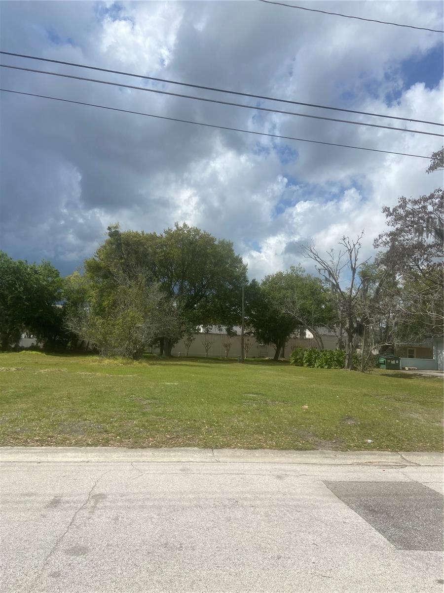 Photo of 910 ROBINSON AVE, KISSIMMEE, FL 34741