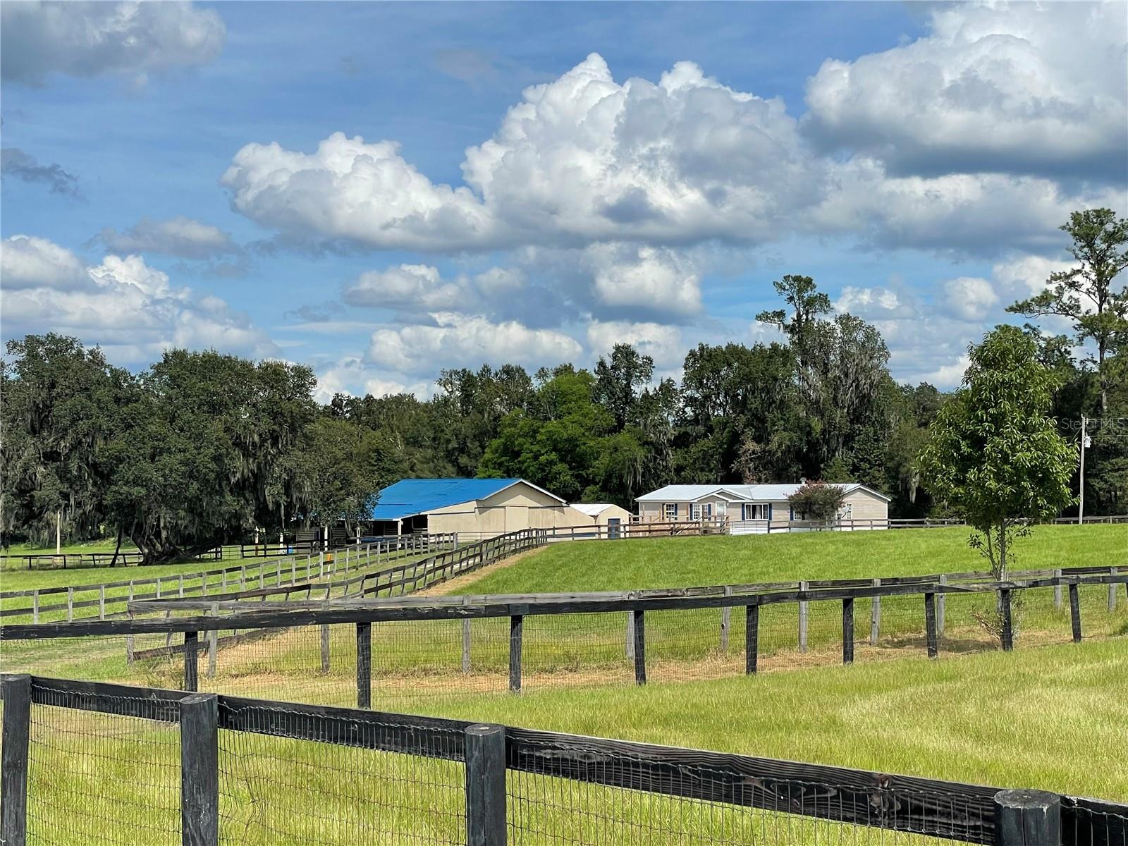 Photo of 15395 NW 112TH PLACE ROAD, MORRISTON, FL 32668