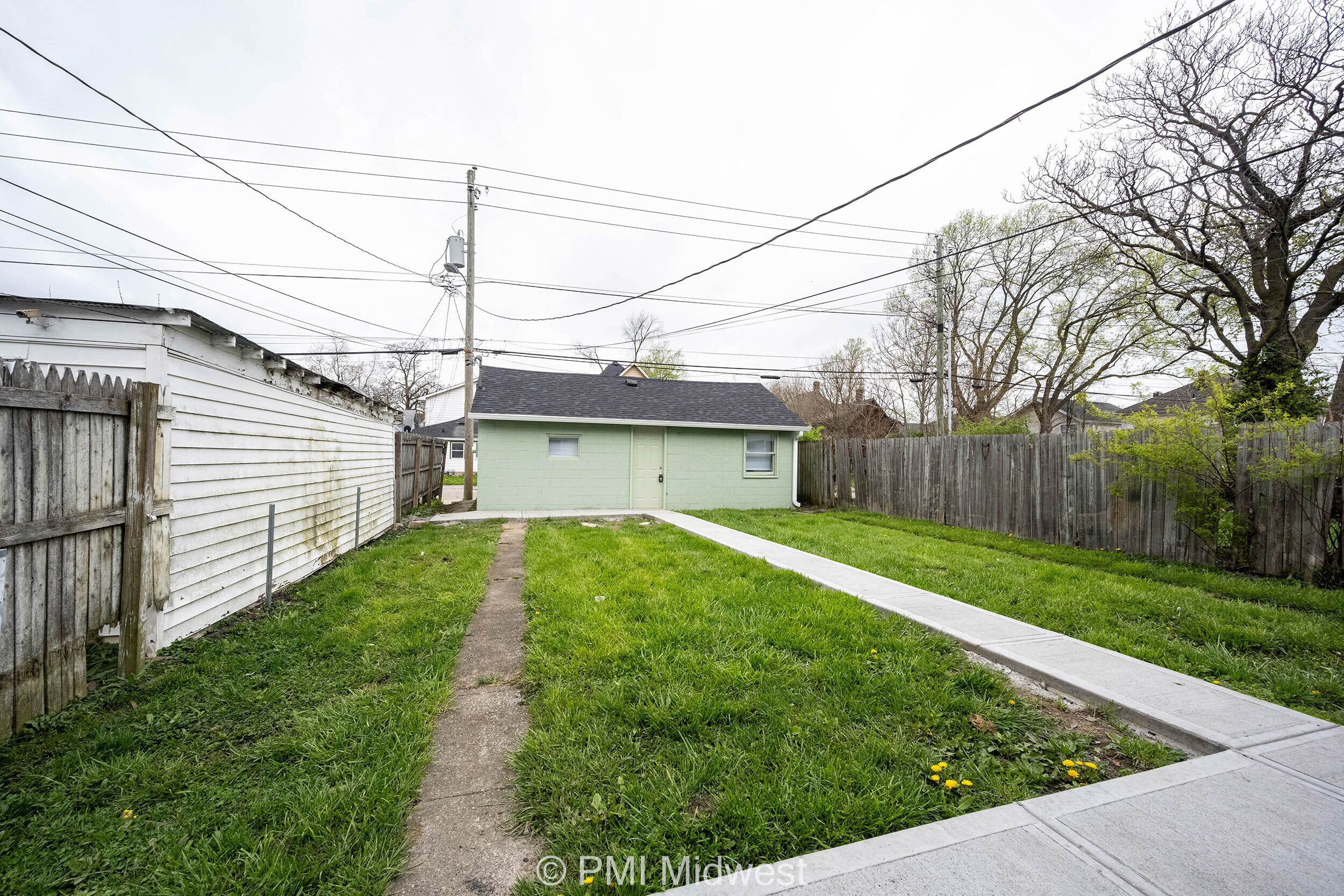 Photo of 238 N Beville Avenue, Indianapolis, IN 46201
