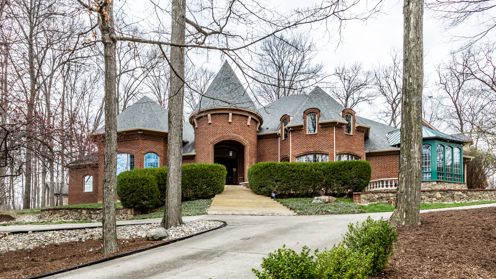 Photo of 8211 Traders Hollow Court, Indianapolis, IN 46278
