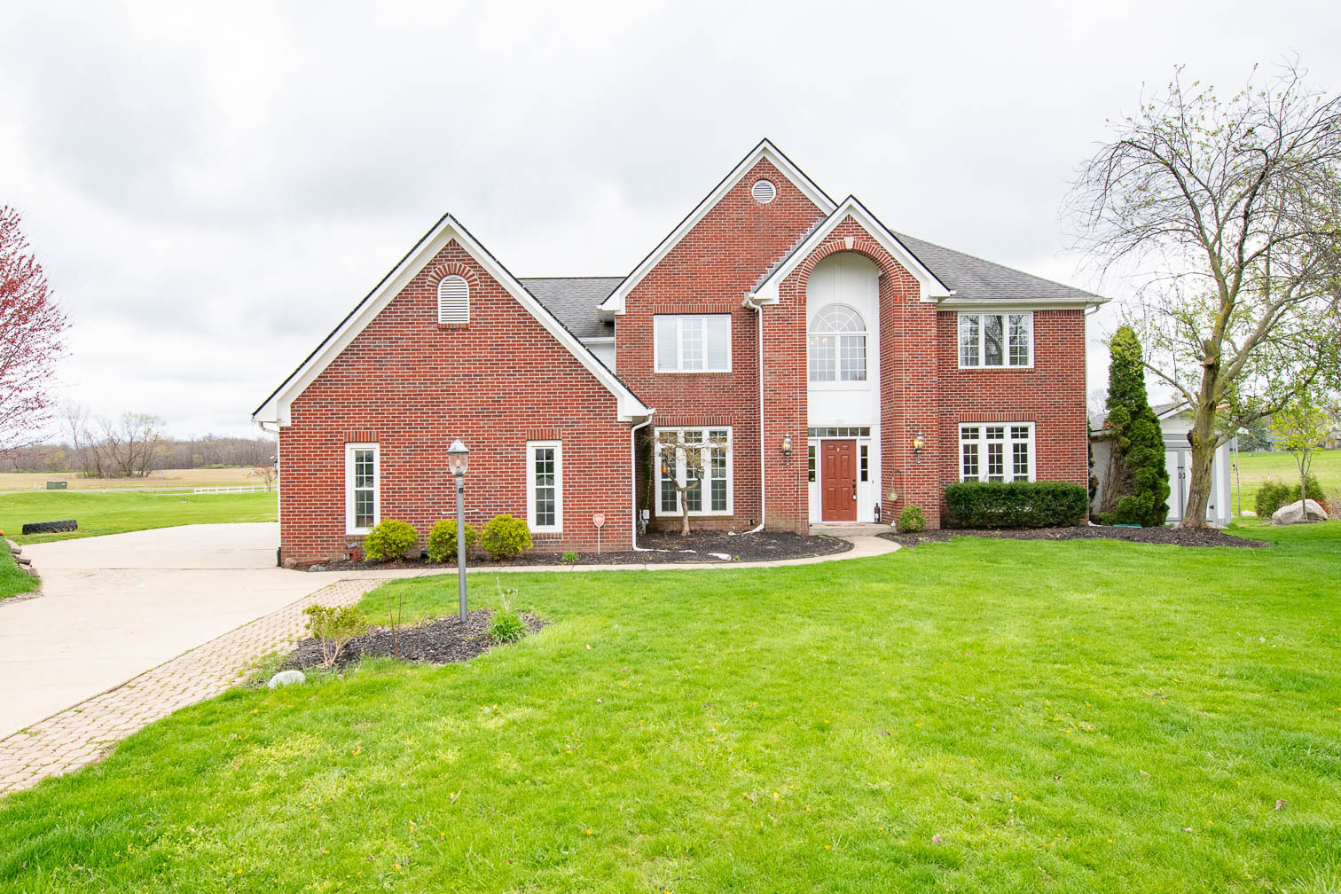 Photo of 350 Pebble Brook Circle, Noblesville, IN 46062