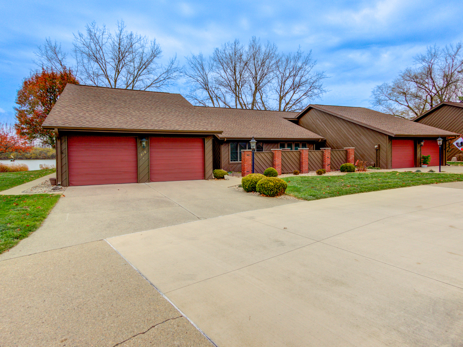 Photo of 416 Peninsula Drive, Shelbyville, IN 46176
