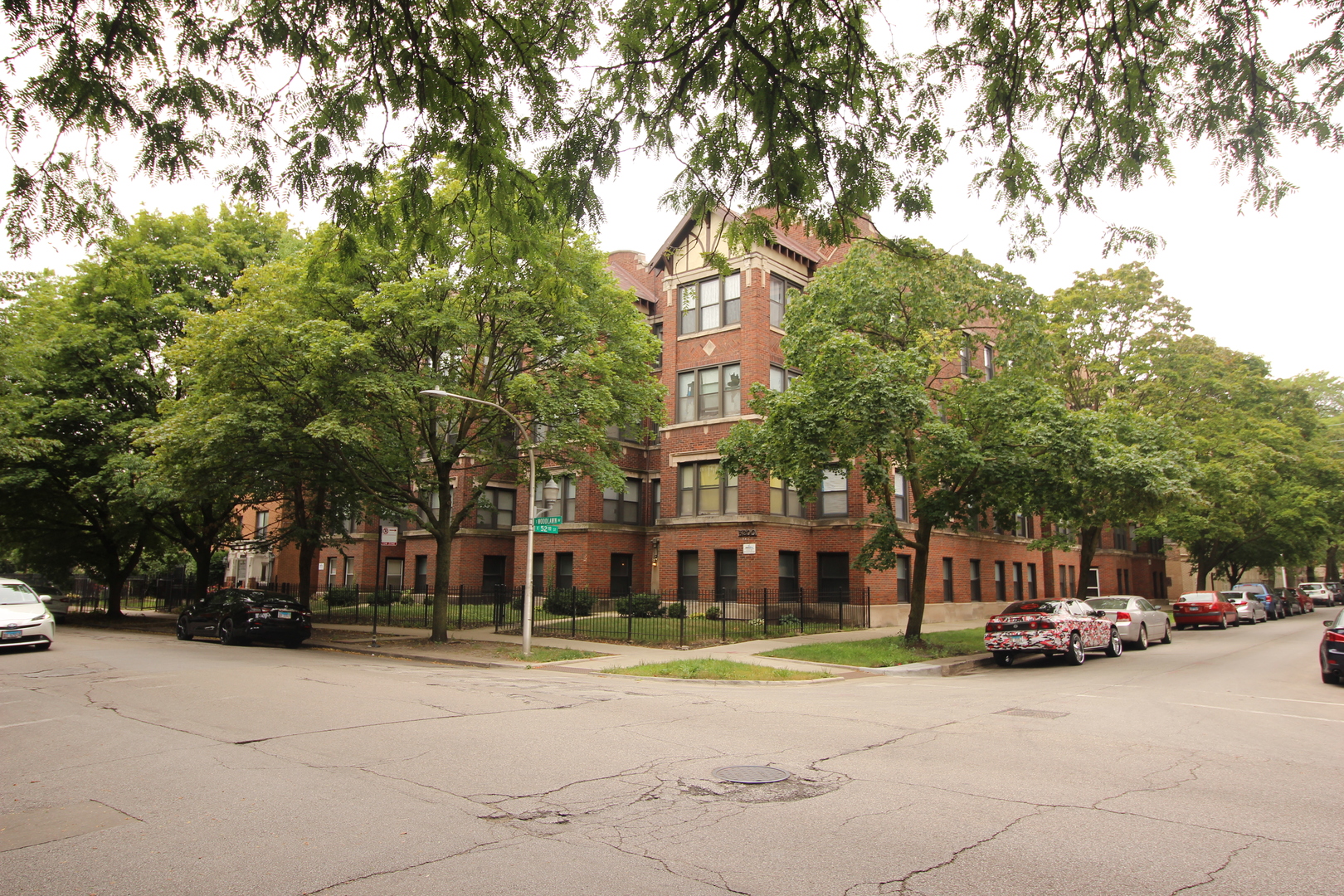 Photo of 5200 S Woodlawn Avenue, Chicago, IL 60615