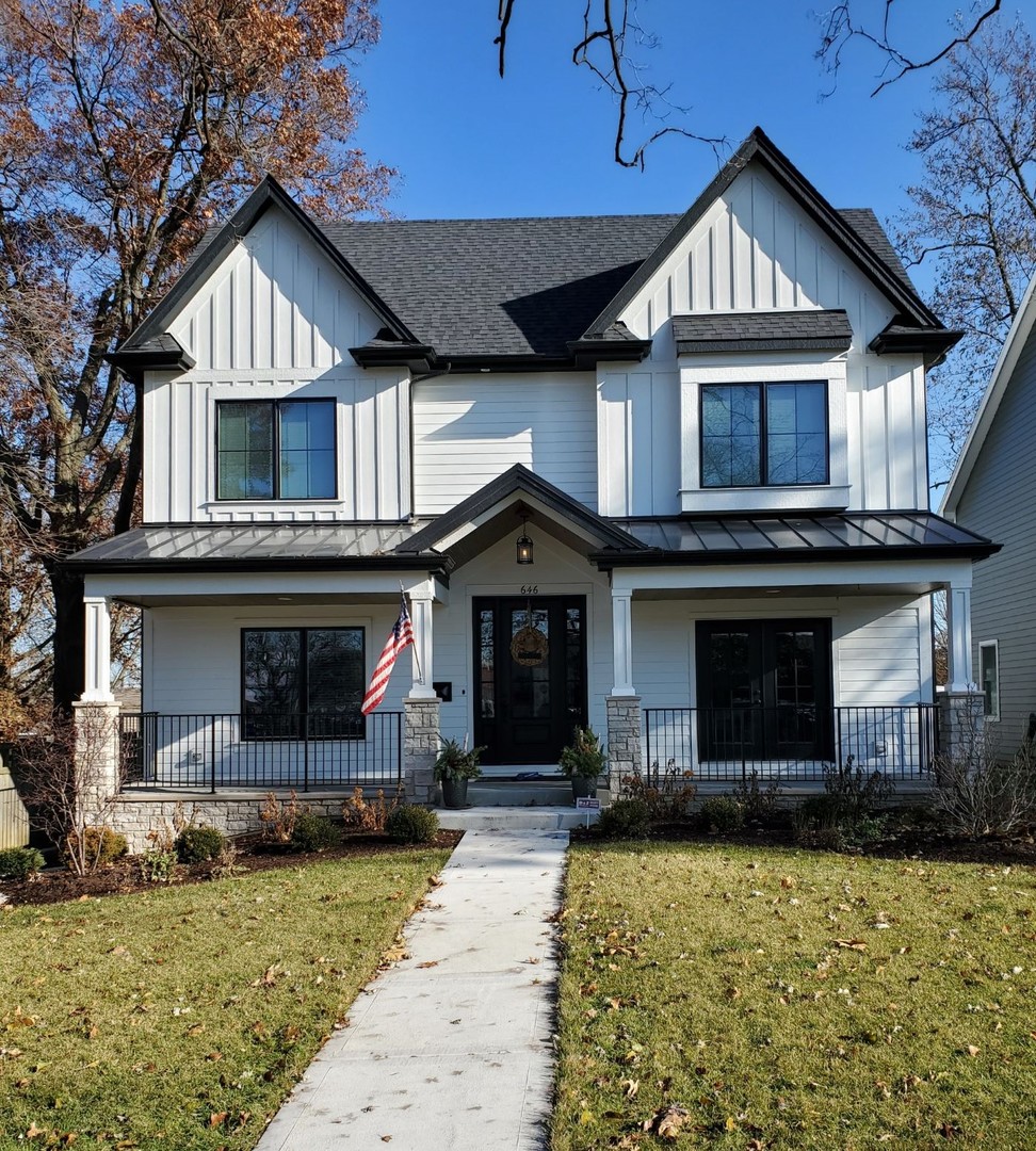 Photo of 660 N Eagle Street, Naperville, IL 60563
