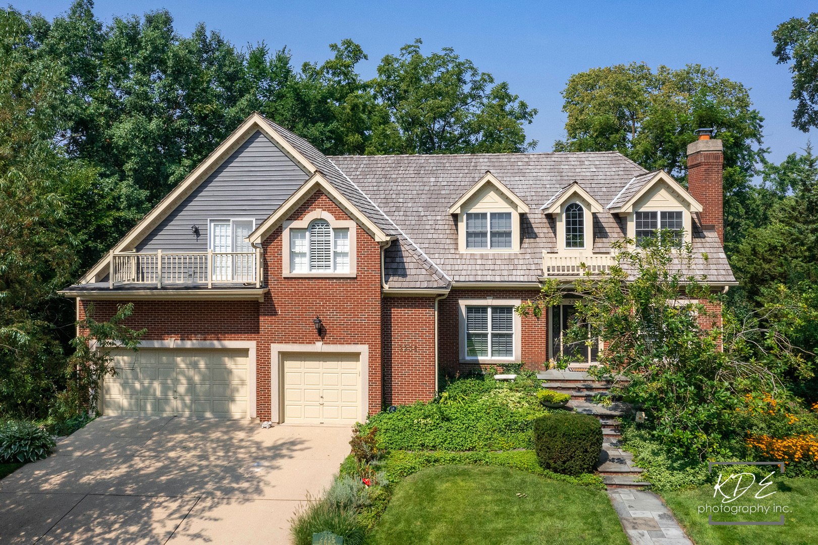 Photo of 2235 River Woods Drive, Naperville, IL 60565