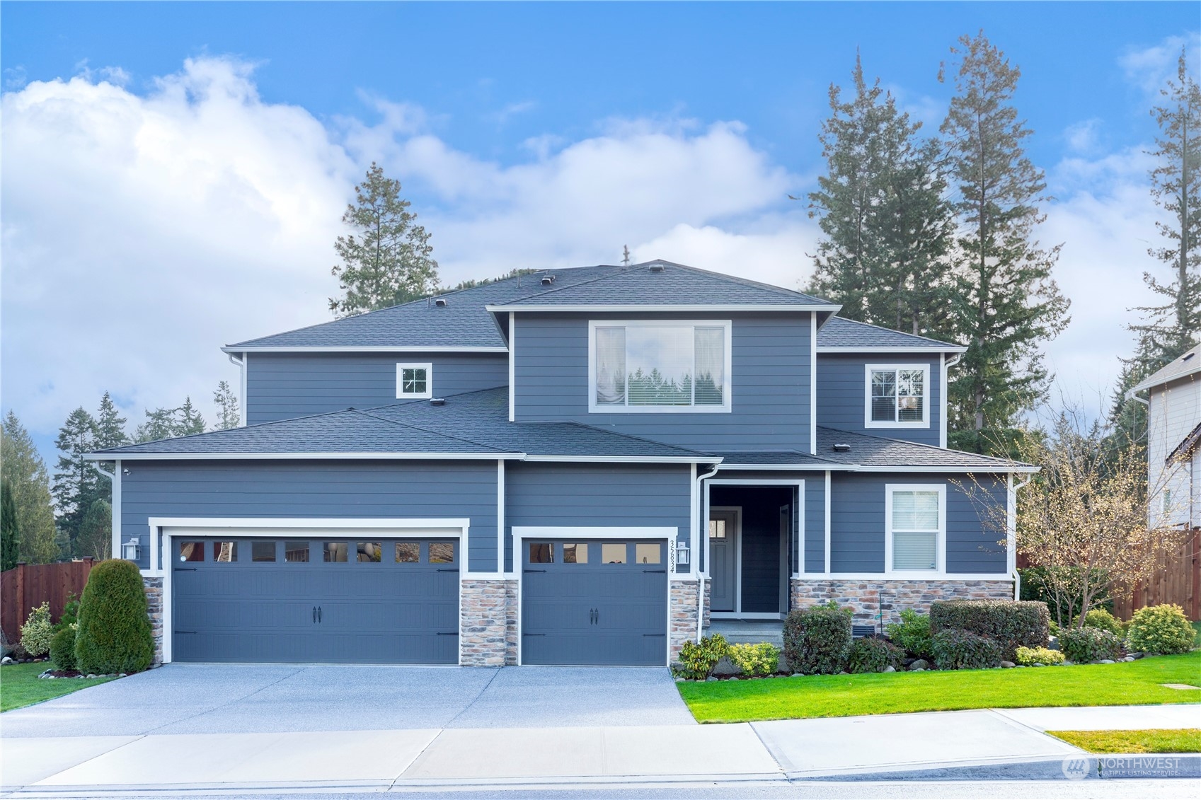 Photo of 35834 1st Place SW, Federal Way, WA 98023