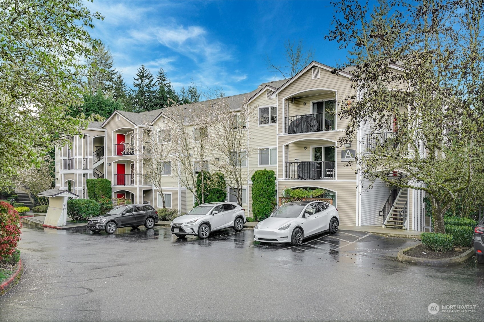 Photo of 10709 Valley View Road, Bothell, WA 98011