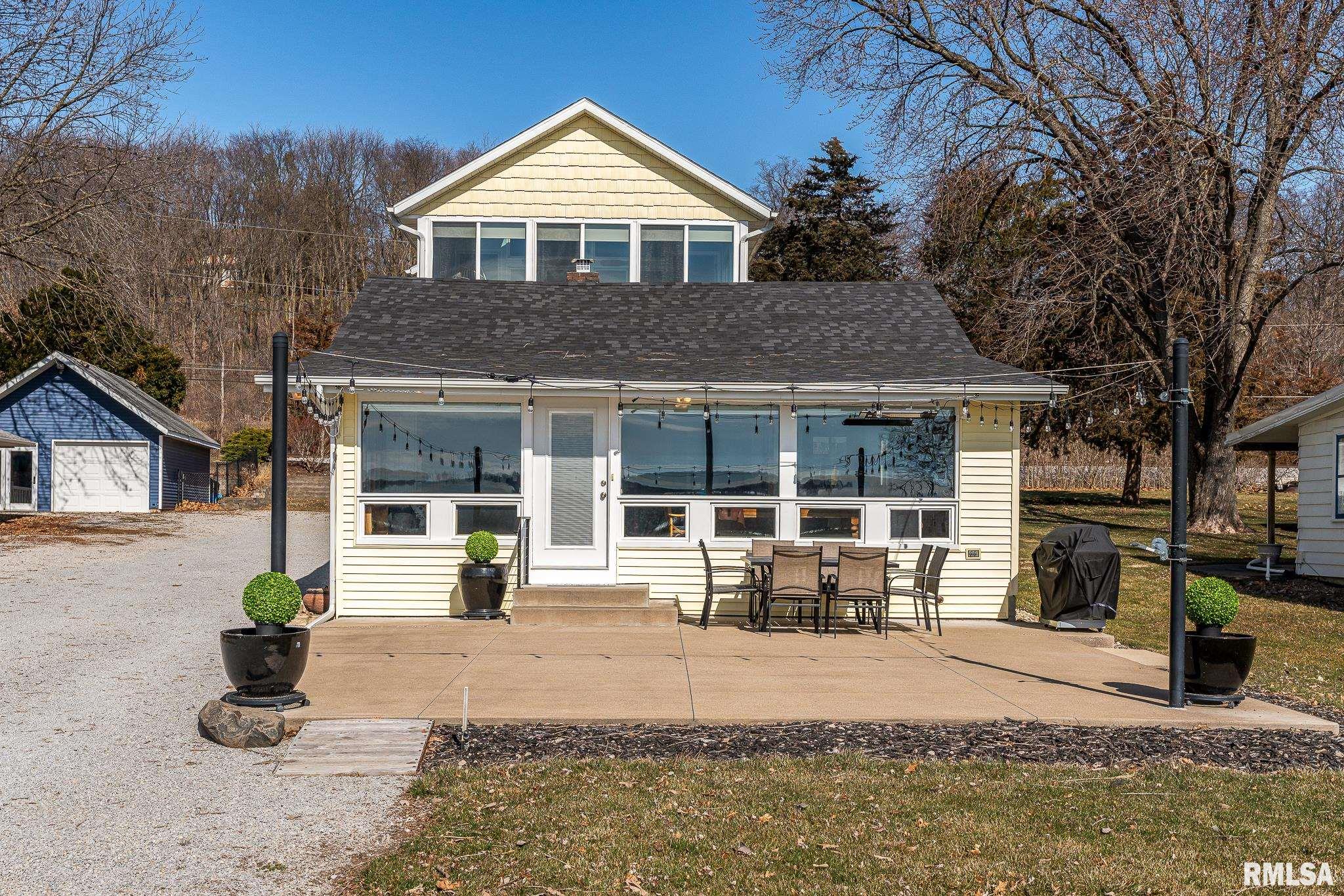 Photo of 2933 W CANAL SHORE Drive, Le Claire, IA 52753